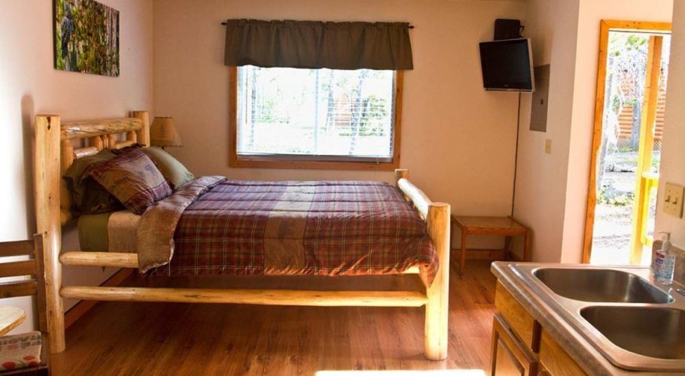 Summit Mountain Lodge And Steakhouse East Glacier Park Village Ngoại thất bức ảnh